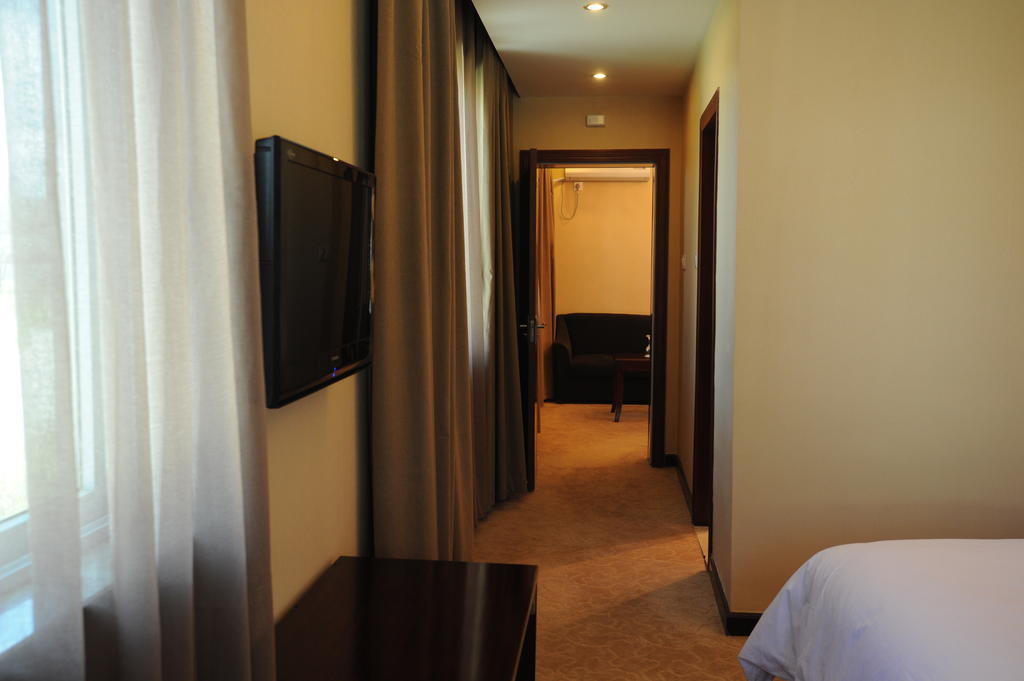 Wanrun International Resort Hotel In Tibet Xigaze Phòng bức ảnh
