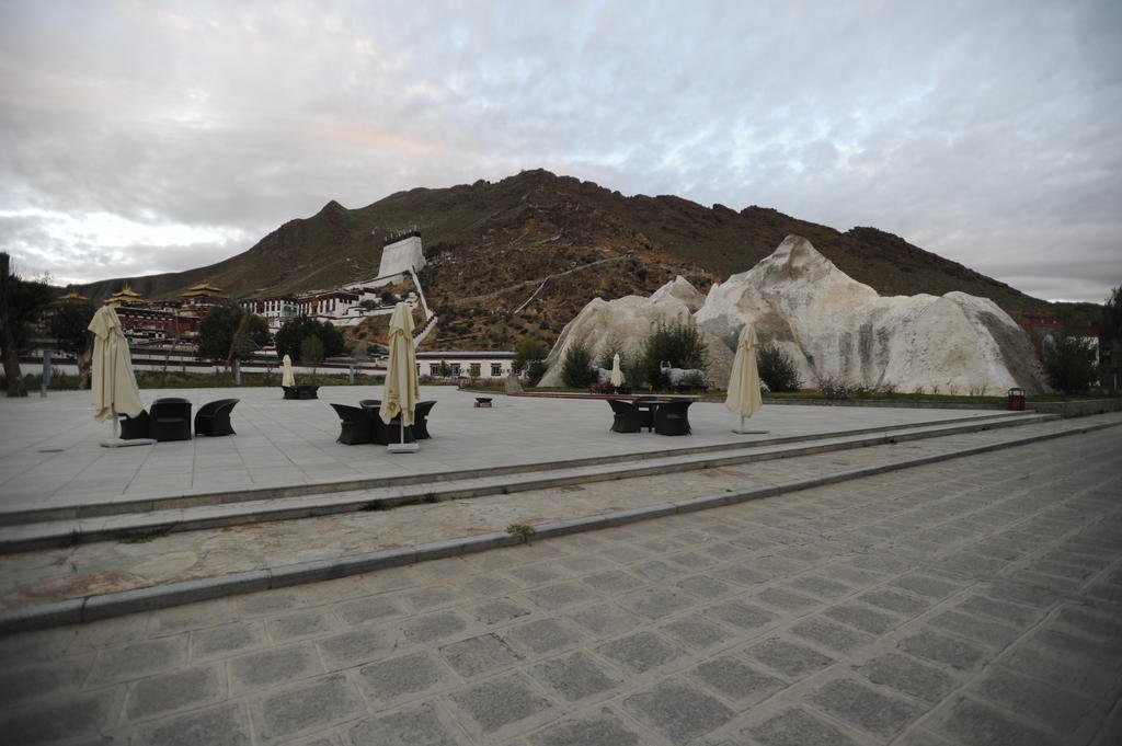 Wanrun International Resort Hotel In Tibet Xigaze Ngoại thất bức ảnh